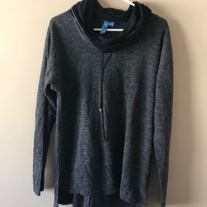 Vera Wang Simply Vera Sweater